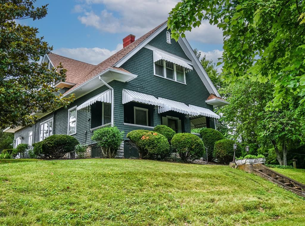 0.8 Acres, 405 Mt. Carmel Avenue, Flemingsburg, KY 41041 Land and Farm