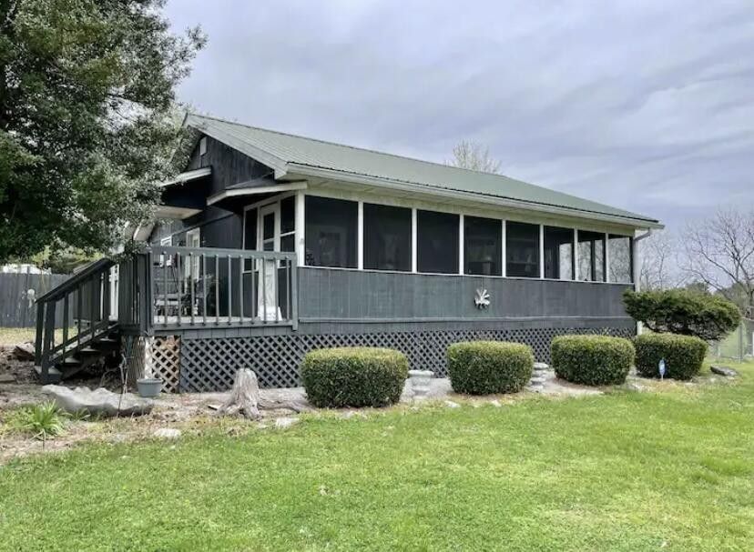 1 Acres, 170 North Riverwood Road, Bronston, KY 42518 Land and Farm