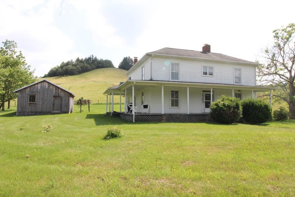 32.76 Acres, 5297 Comers Rock Rd, Elk Creek, VA 24326 Land and Farm