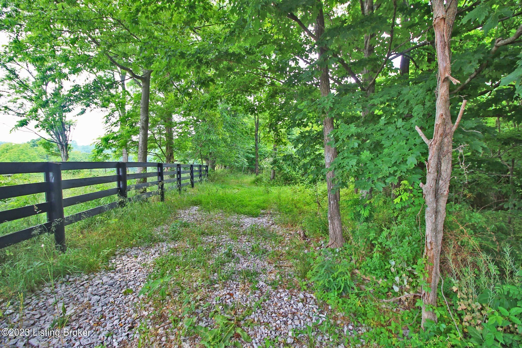 9445 Bob Rogers Rd, Frankfort, KY 40601 MLS 1638181 Land and Farm