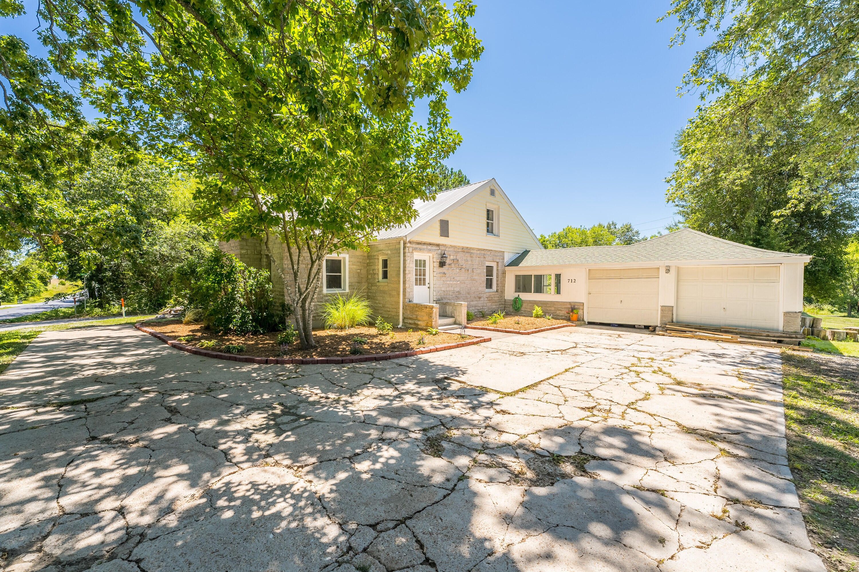 2.9 Acres, 712 State Highway Hh, Highlandville, MO 65669 Land and Farm