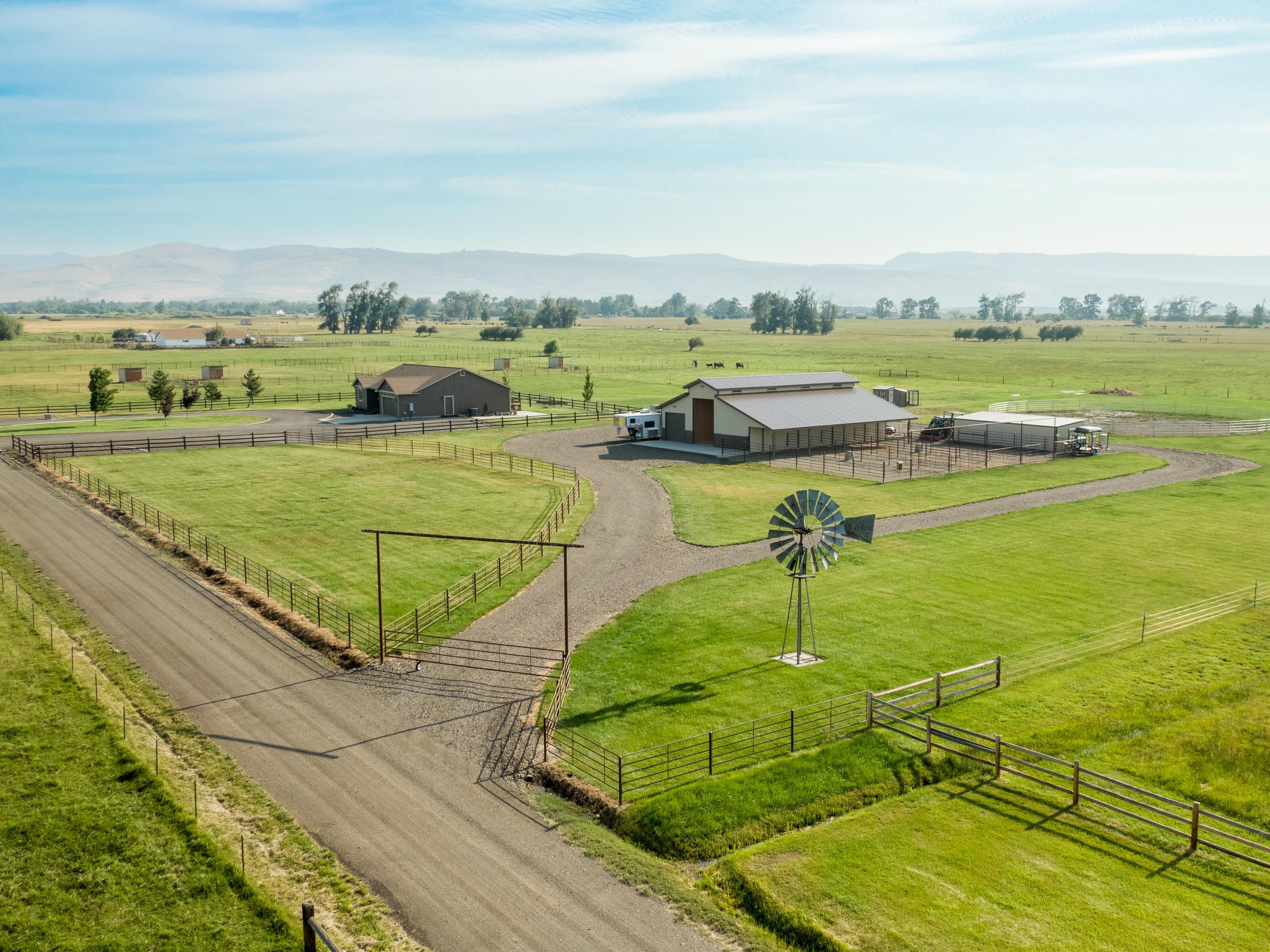 450 Lariat Lane, Ellensburg, WA 98926 MLS 2139137 Land and Farm