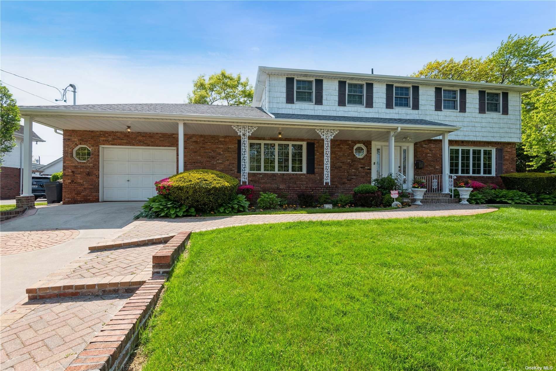 0.25 Acres, 315 S Pecan Street, Lindenhurst, NY 11757 Land and Farm