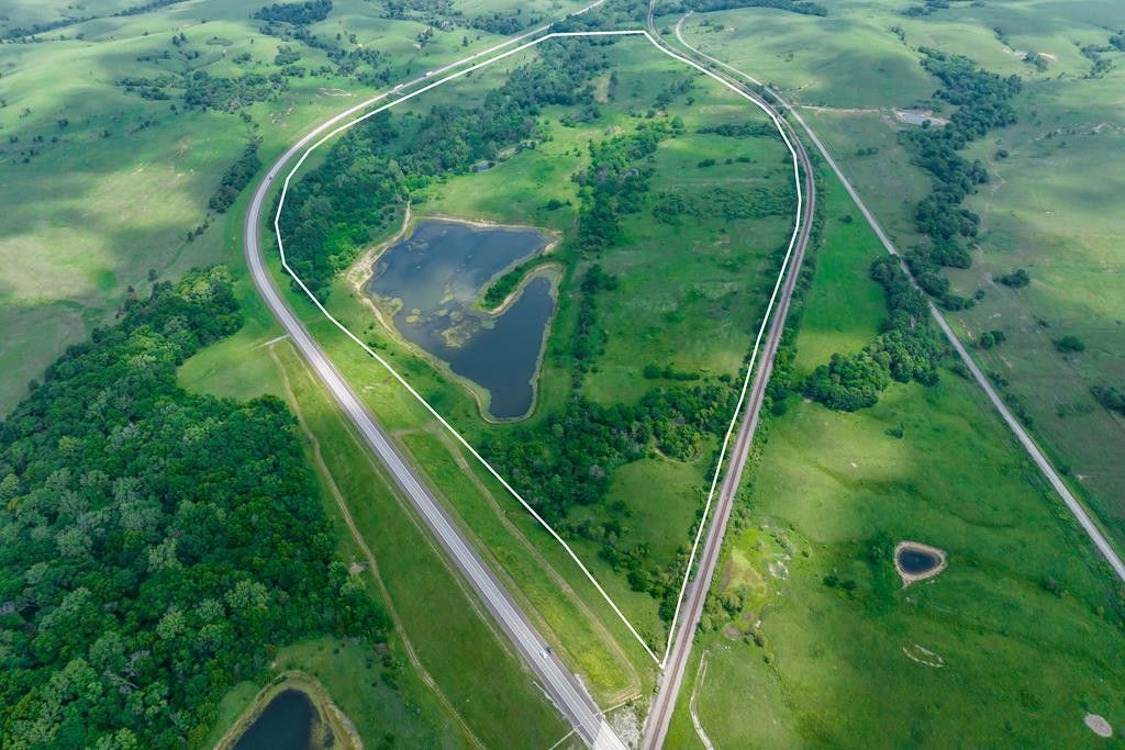 142 Acres, 198 Oriole Rd, Buffalo, KS 66717 Land and Farm