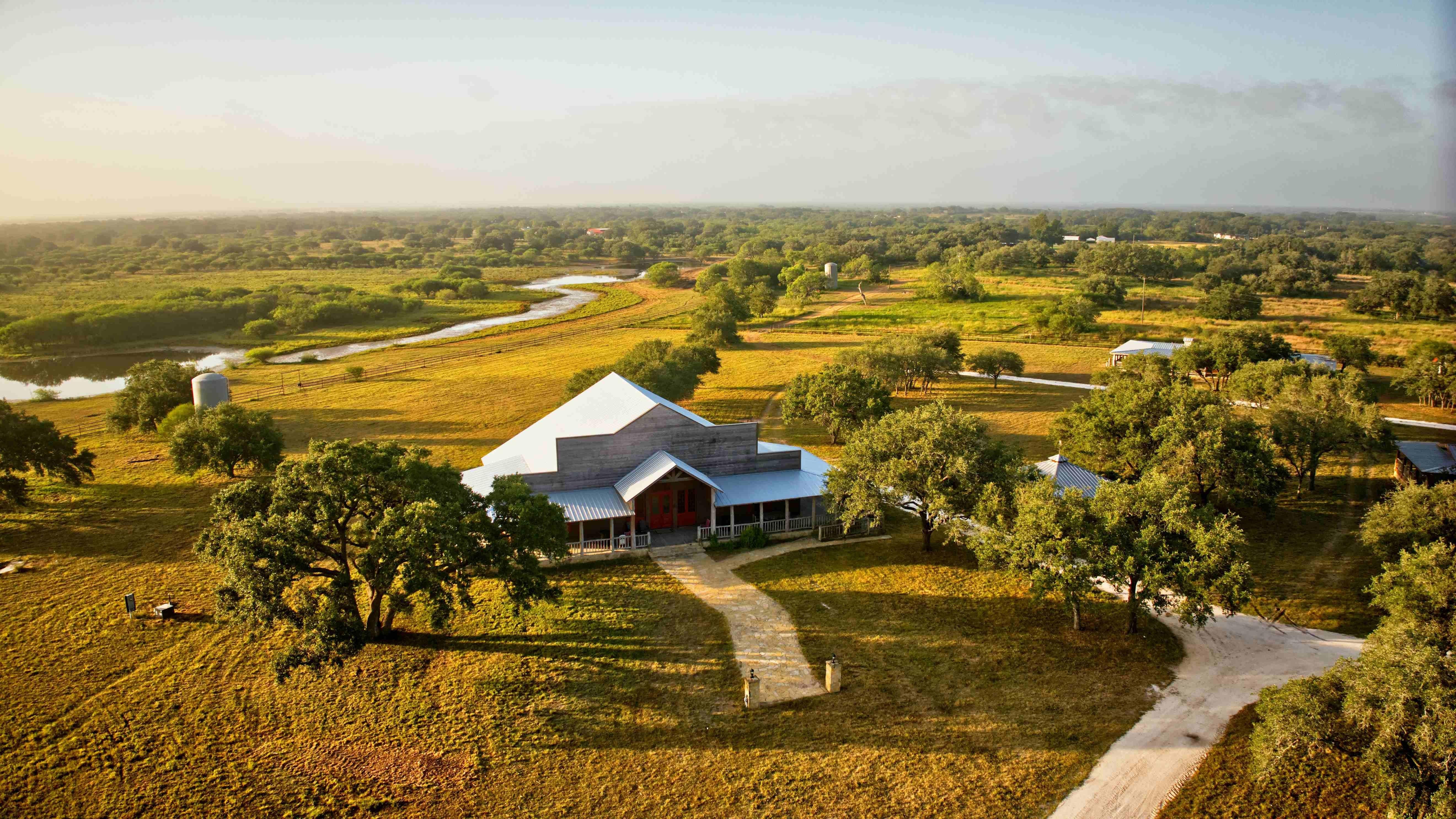 5920 Charco Rd, Beeville, TX 78102 Land and Farm