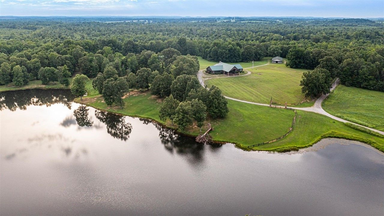 1,809 Acres, 4020 Greens Chapel Road, White Plains, KY 42464 Land and