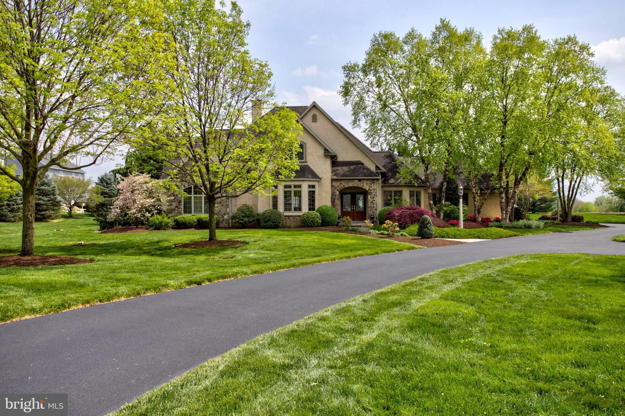 2 Acres, 577 W SUNHILL ROAD, Manheim, PA 17545 Land and Farm