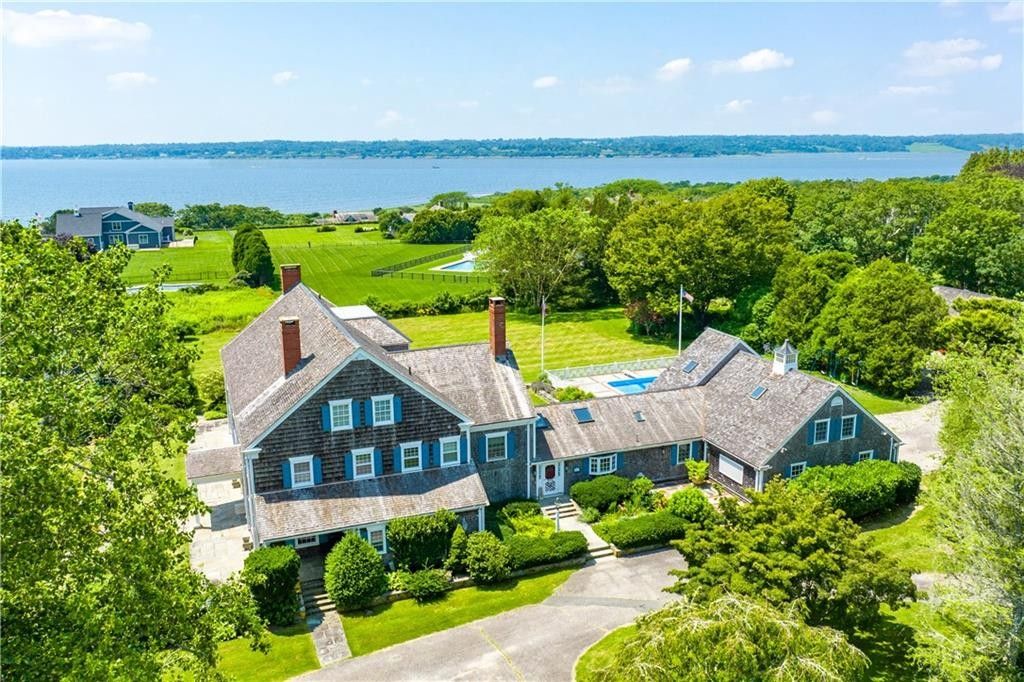 3.5 Acres, 301 West Main Road, Little Compton, RI 02837 Land and Farm