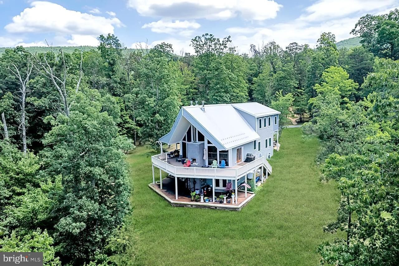 27.61 Acres, 93 RUNAWAY LANE, New Market, VA 22844 Land and Farm