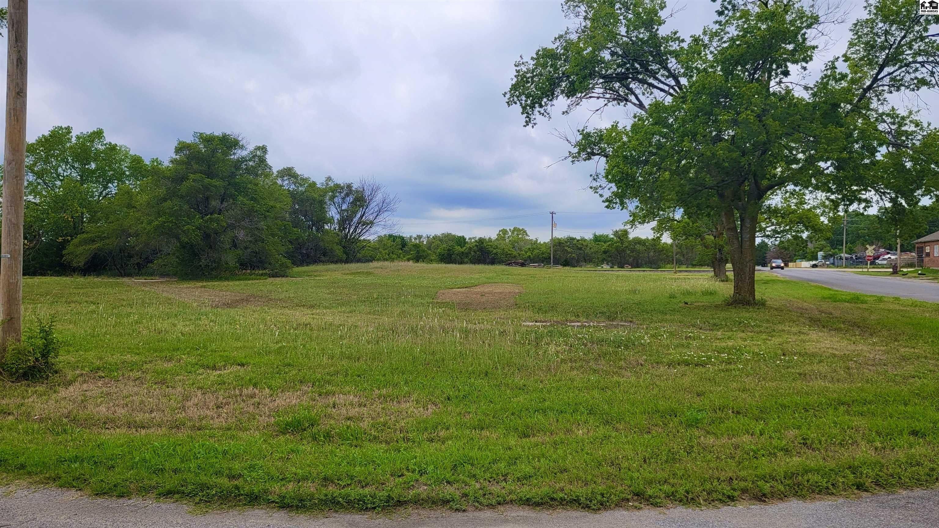 1.93 Acres, 000000 E 8th Ave, Hutchinson, KS 67501 Land and Farm