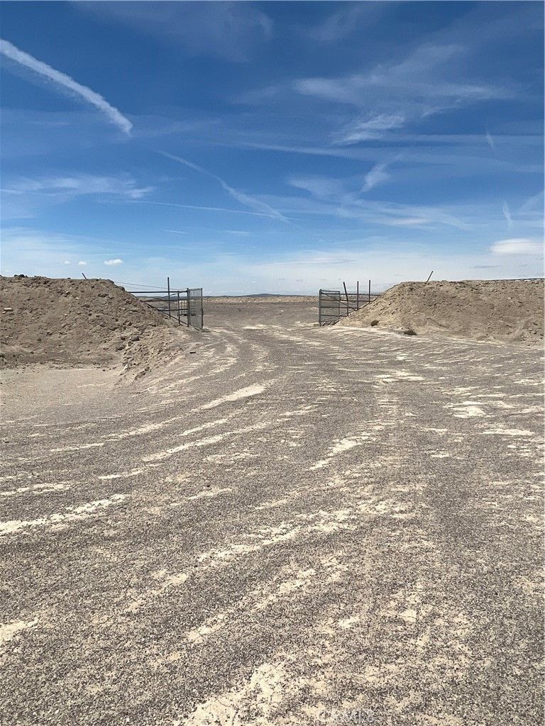 160 Acres, 2 Black Canyon, Hinkley, CA 92347 Land and Farm
