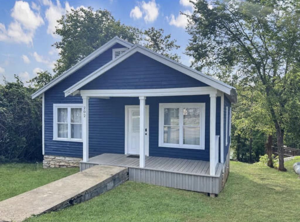 0.28 Acres, 202 Petty St., Dover, TN 37058 Land and Farm