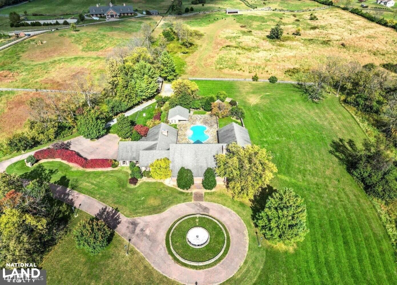 6586 John Mosby Hwy, Boyce, VA 22620 Land and Farm