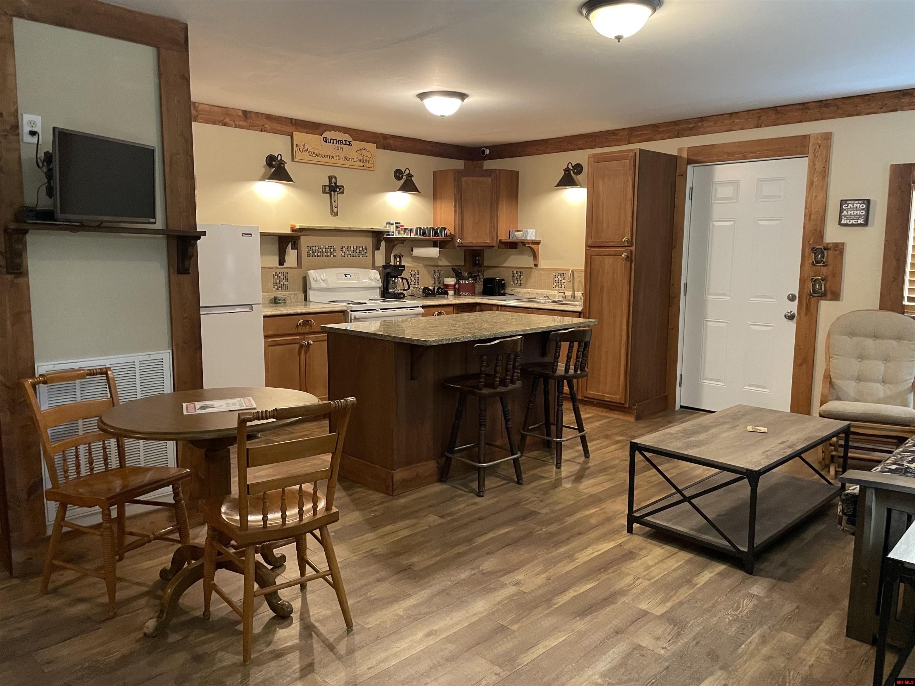 20 Acres, 236 RED COX LANE, Calico Rock, AR 72519 Land and Farm