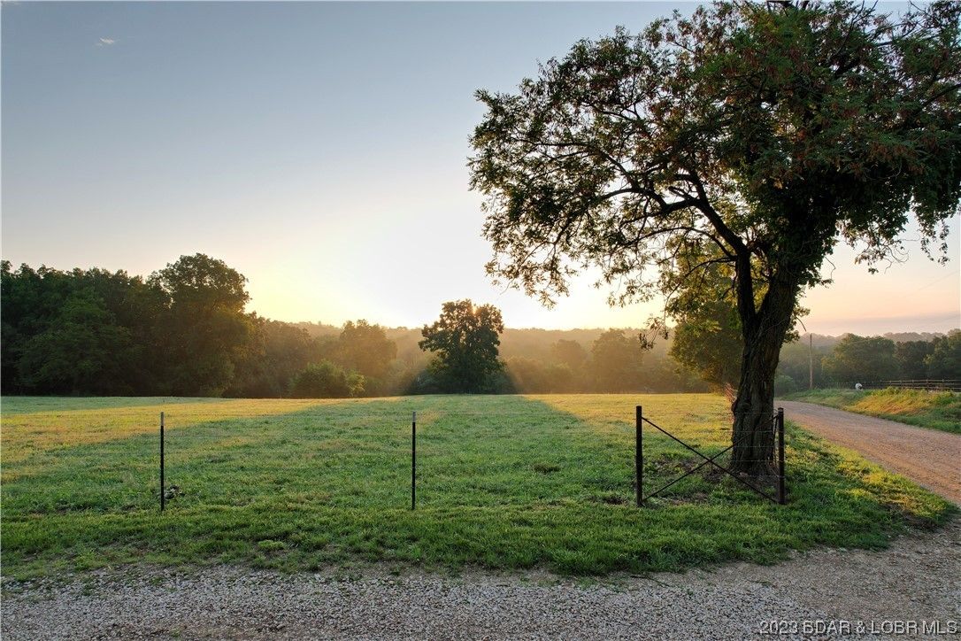 19.7 Acres, 21117 Hillpoint Road, MO 65011 Land and Farm