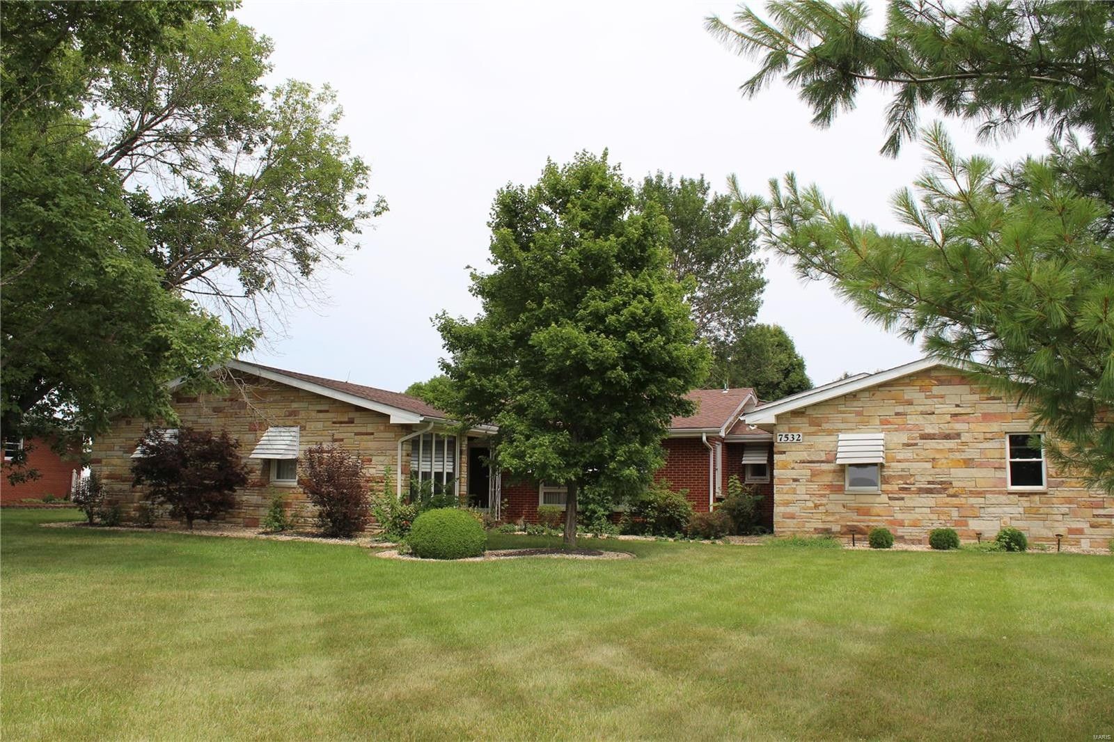 2.65 Acres, 7532 Old Moro Road, Moro, IL 62067 Land and Farm