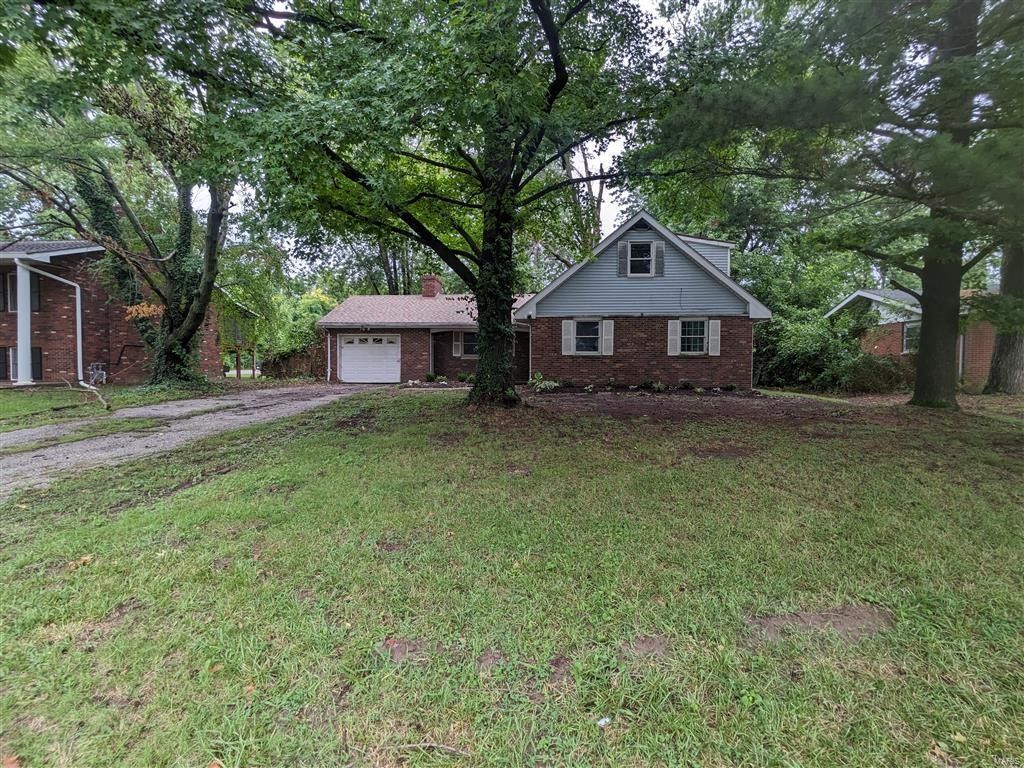 0.64 Acres, 812 Enos Lane, Godfrey, IL 62035 Land and Farm