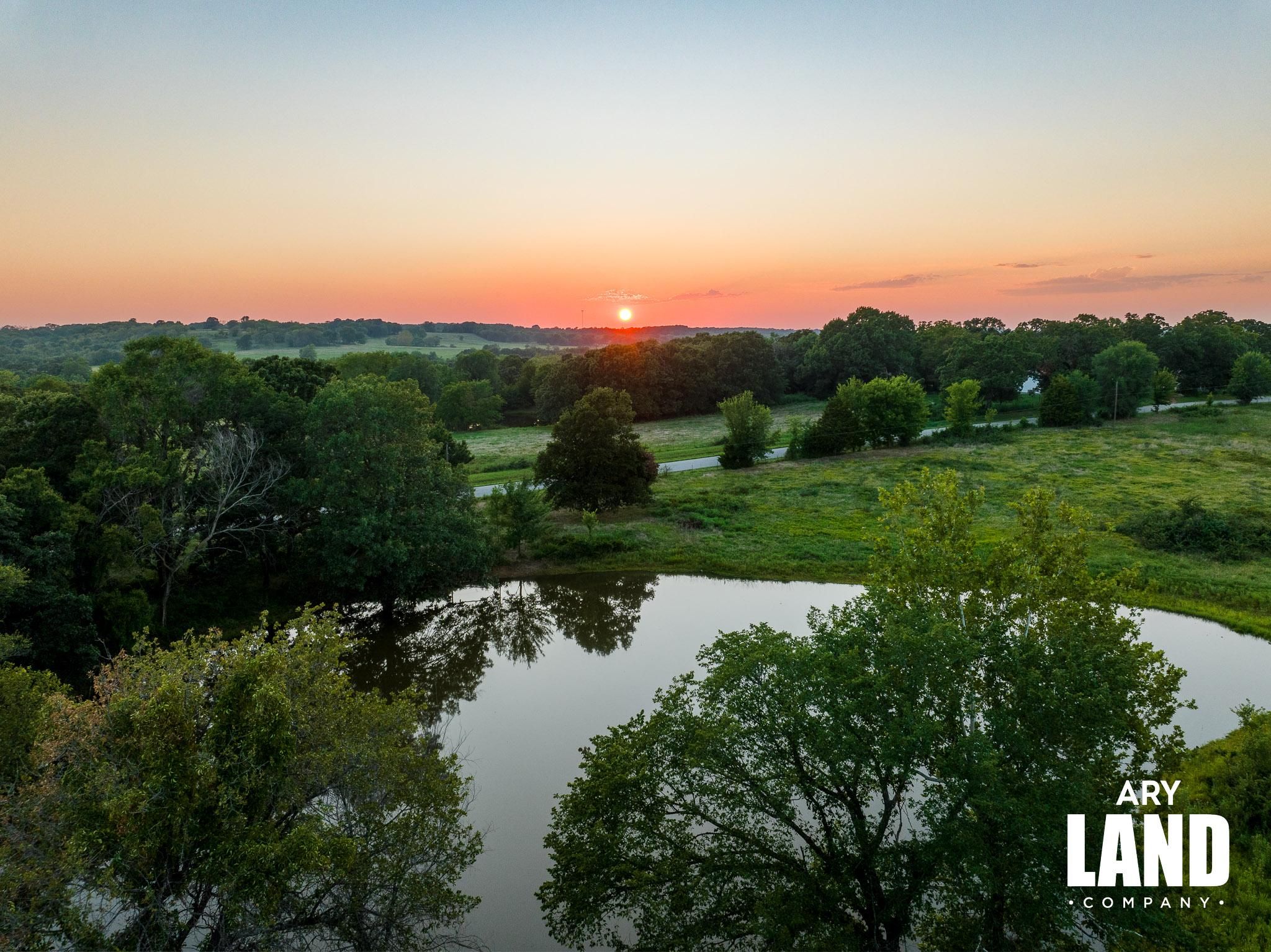 10 Acres, 8 N 4300 Road Big Cabin, Big Cabin, OK 74332 Land and Farm