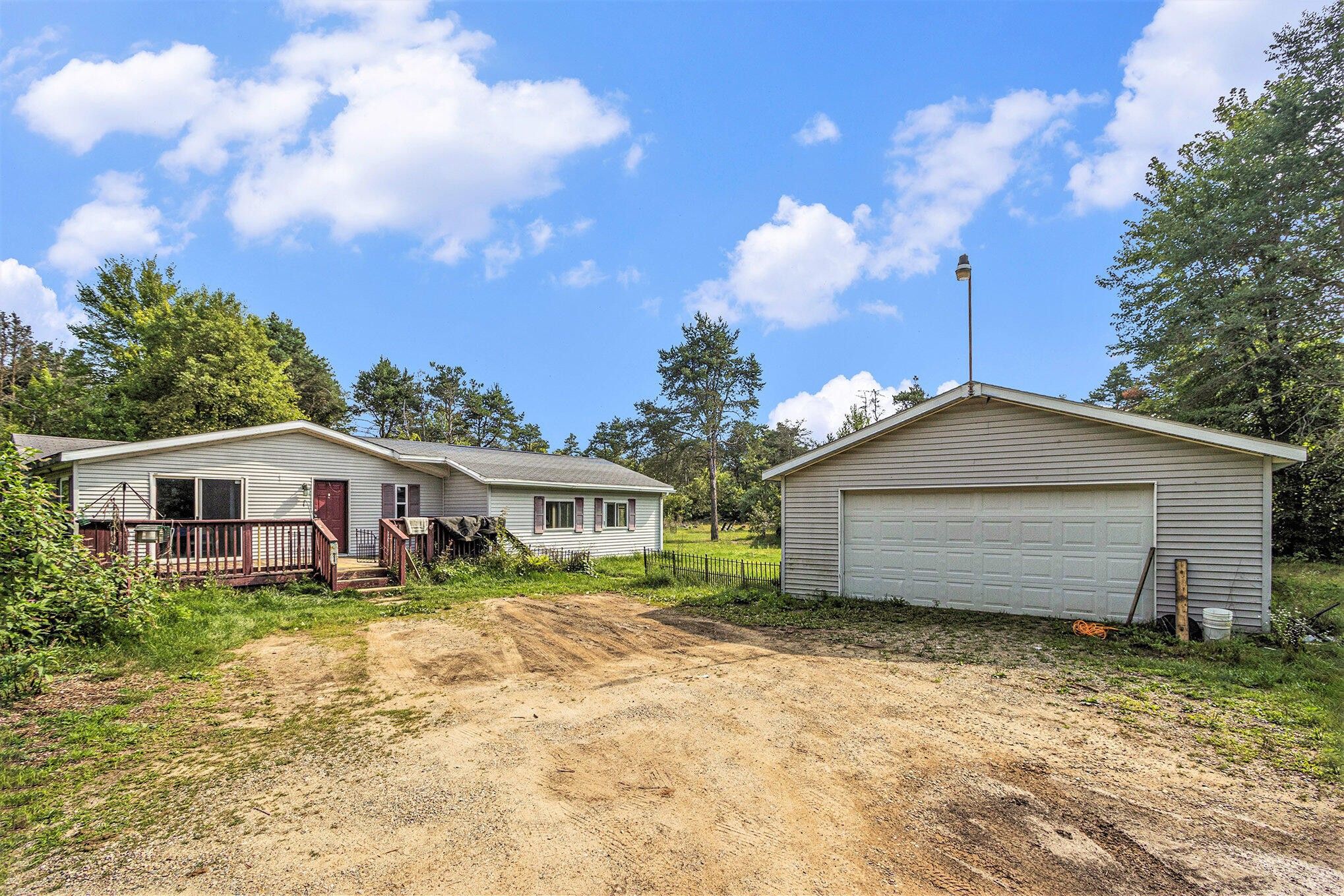 10 Acres, 41365 30th Street, Paw Paw, MI 49079 Land and Farm