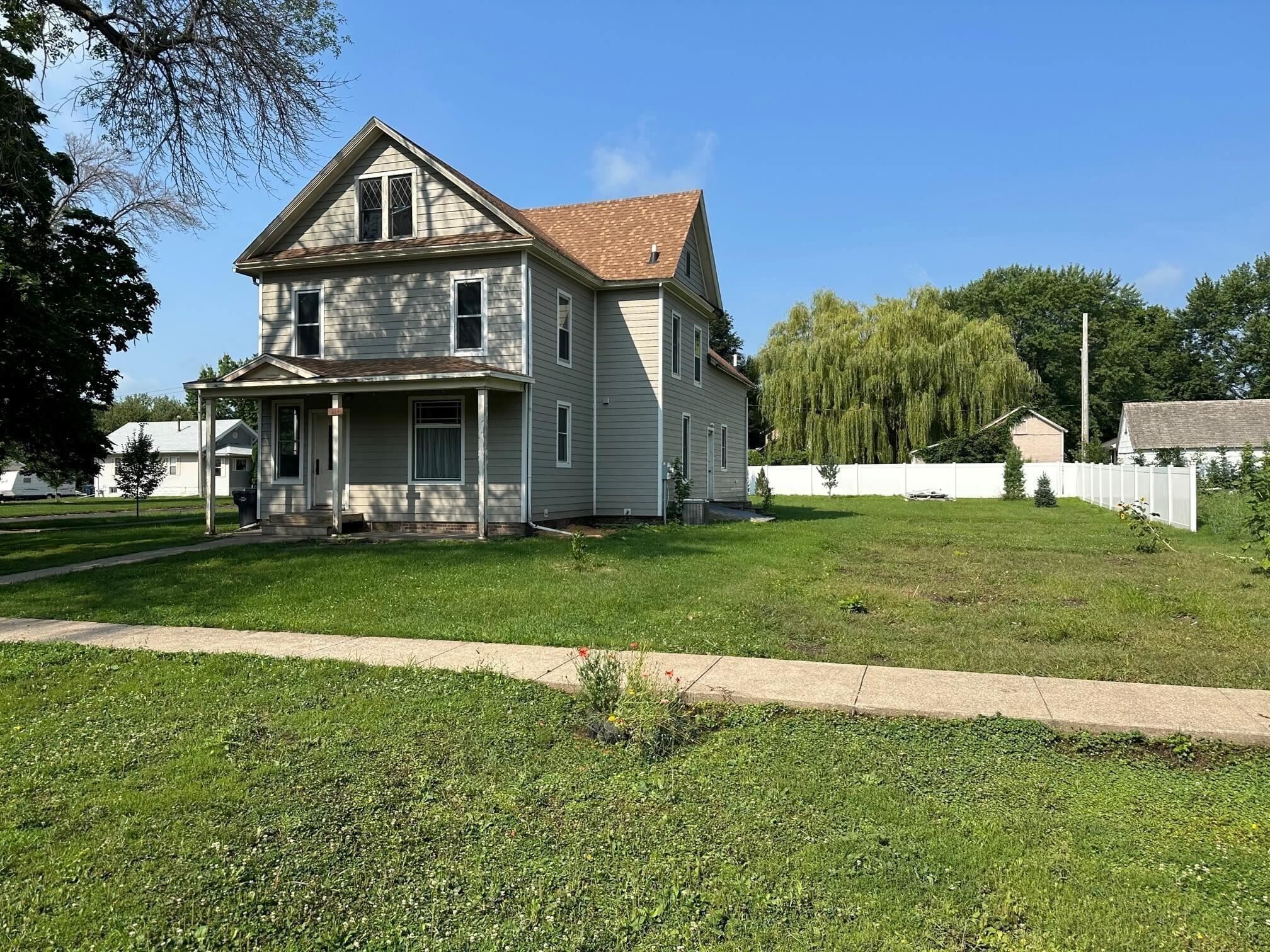 224 S Clark St., Paullina, IA 51046 MLS 821922 Land and Farm