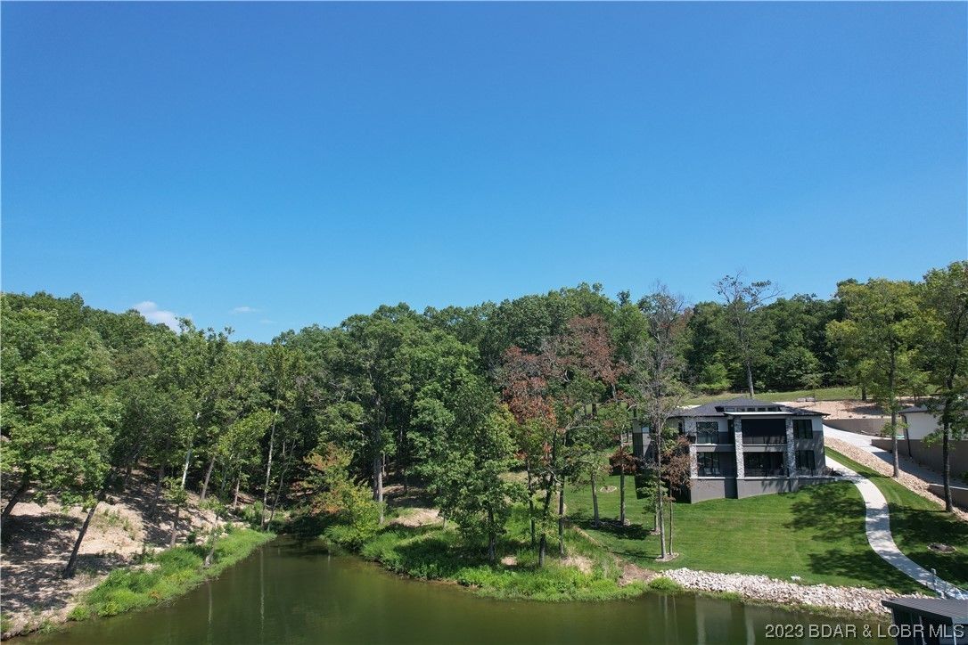 3.83 Acres, 402,403 And 404 Grey Oak Drive, Sunrise Beach, MO 65079
