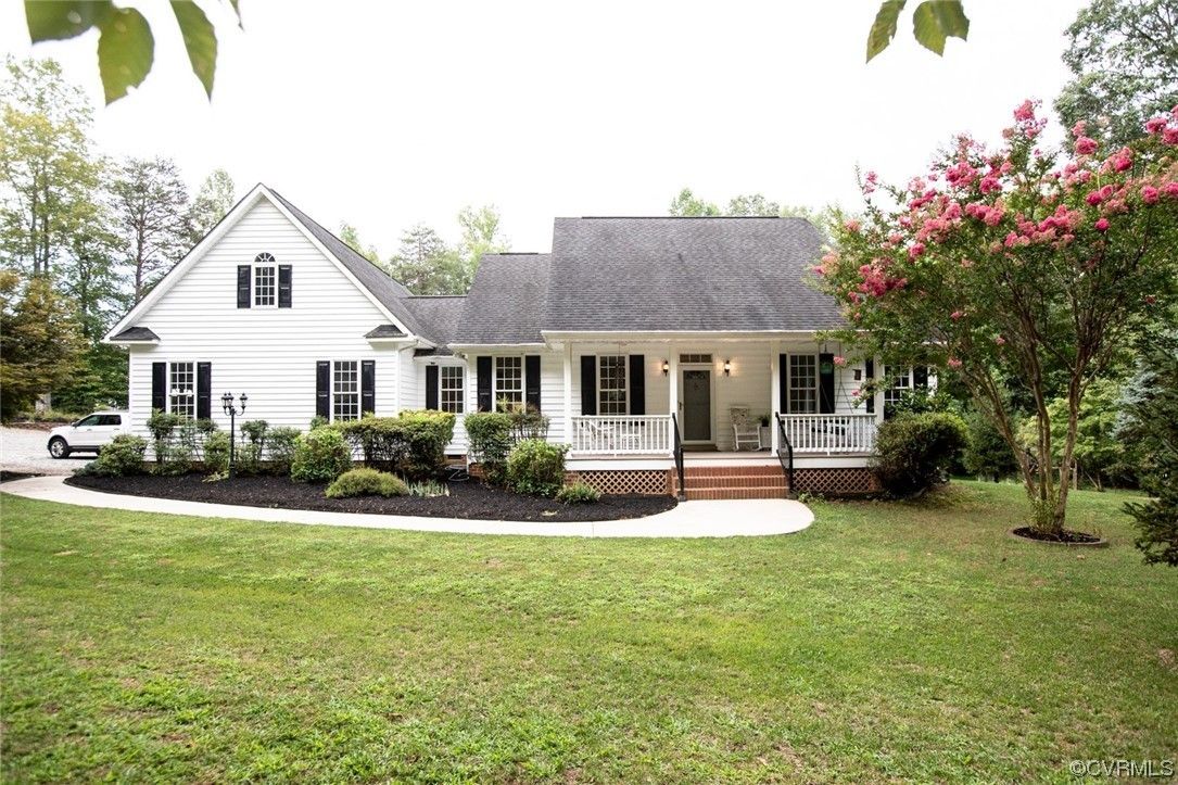 3.05 Acres, 100 Lisa Lane, Farmville, VA 23901 Land and Farm