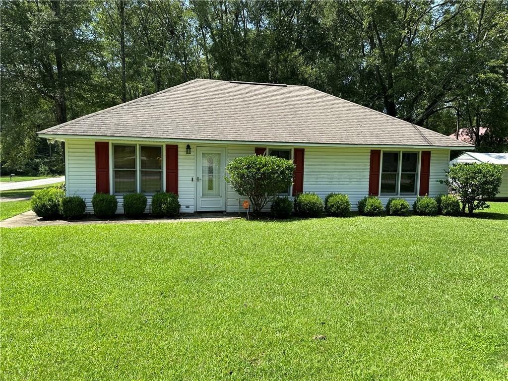 0.39 Acres, 900 S 12TH AVENUE, AL 36863 Land and Farm