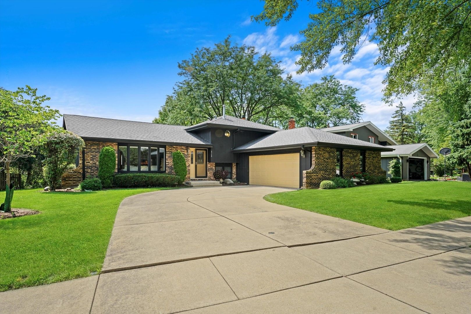 0.22 Acres, 8360 Mending Wall Drive, Woodridge, IL 60517 Land and Farm