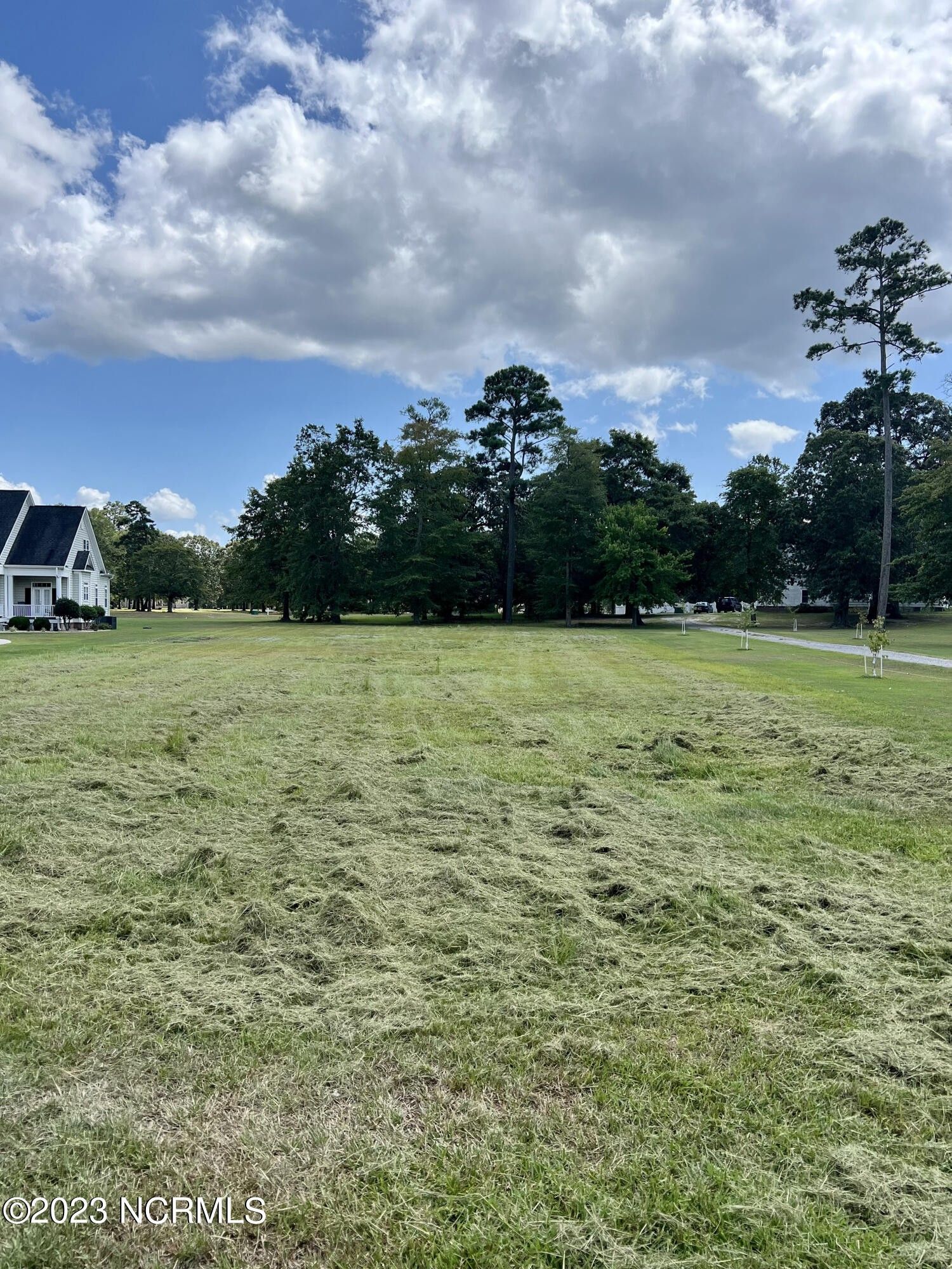 1.32 Acres, 124 Mallard Cove Road, Edenton, NC 27932 Land and Farm