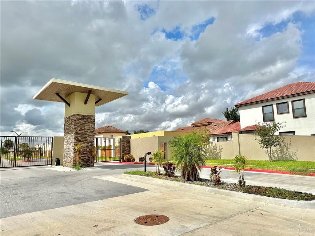 0.5 Acres, 7806 N 3rd Lane, Mcallen, TX 78504 Land and Farm