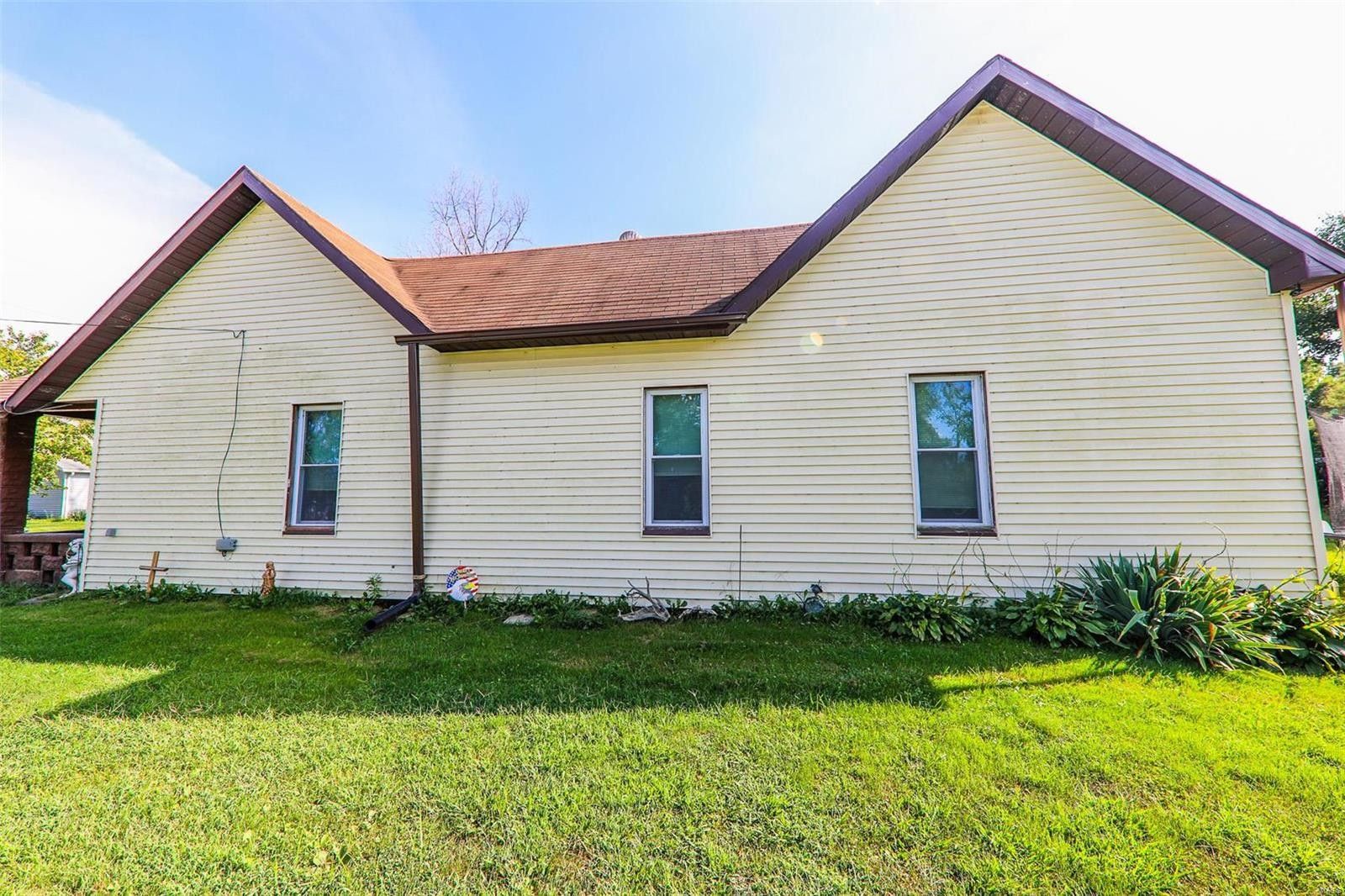 0.25 Acres, 101 South State Street, Sorento, IL 62086 Land and Farm