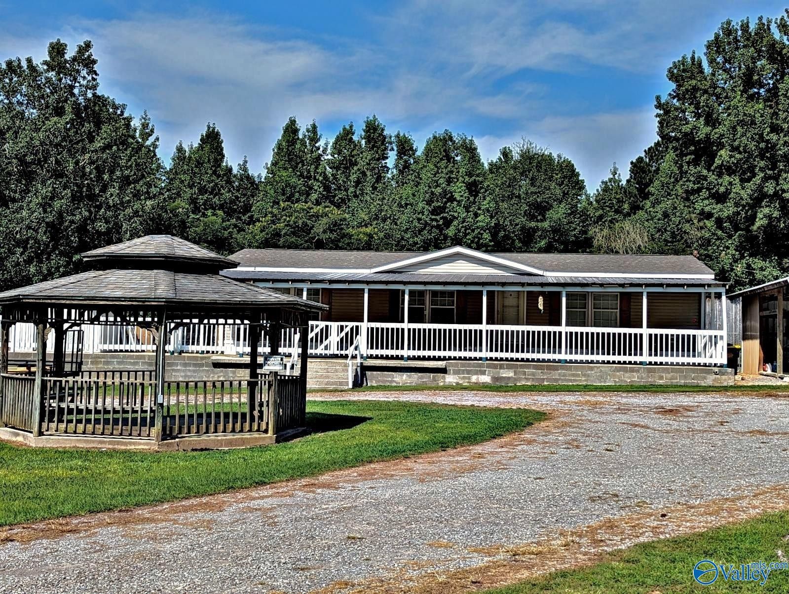 0.7 Acres, 3711 Garner Road SW, Hartselle, AL 35640 Land and Farm