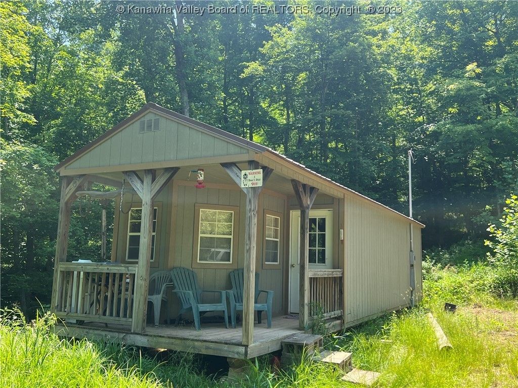 20 Acres, 2165 Chapps Fork Road, Charleston, WV 25302 Land and Farm