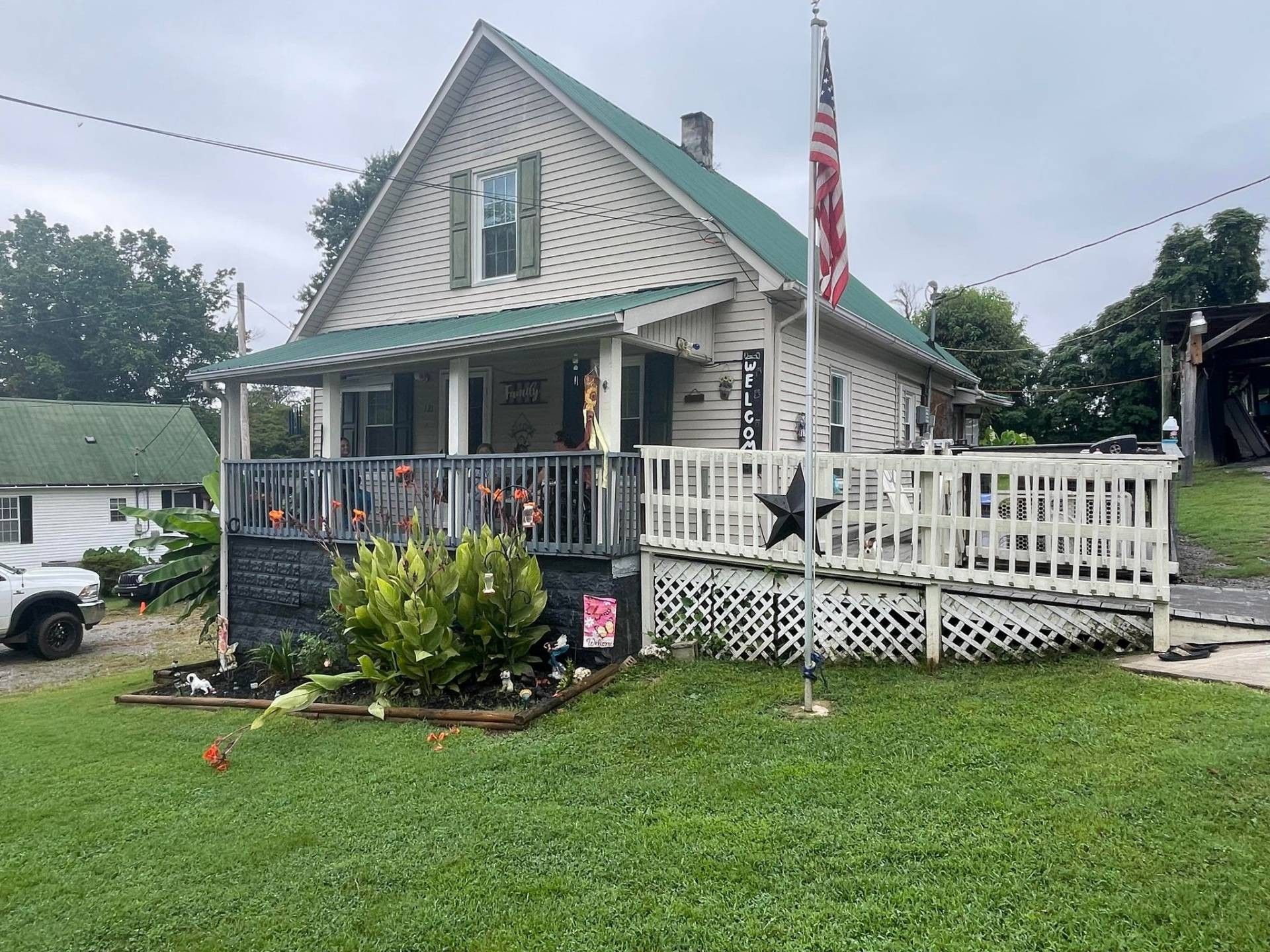 121 Cliff Street, Burkesville, KY 42717 MLS 11202968 Land and Farm