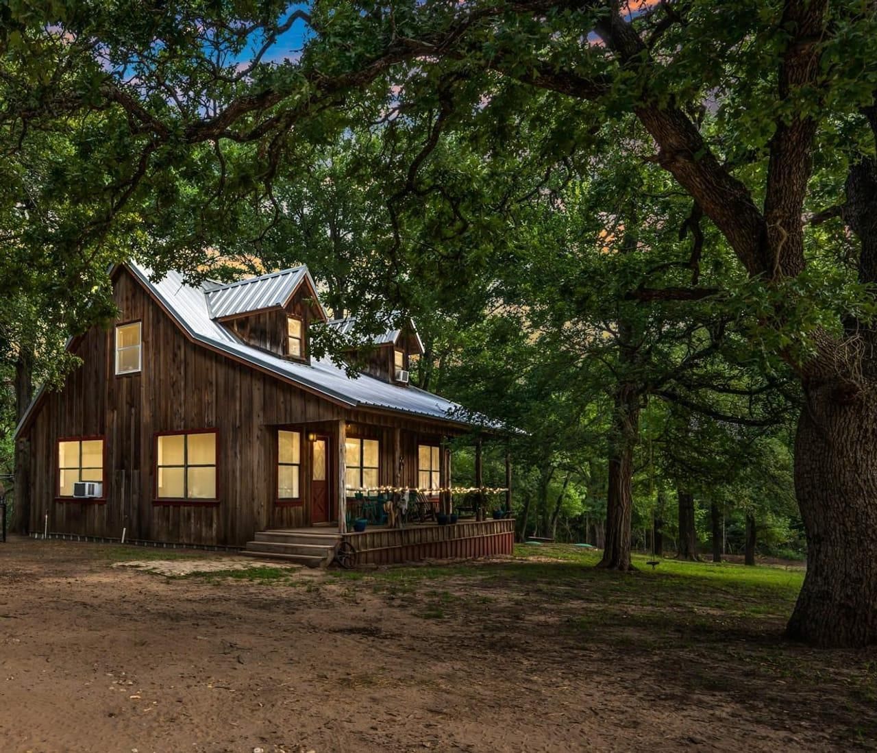 949 CR 402, Lott, TX 76656 Land and Farm