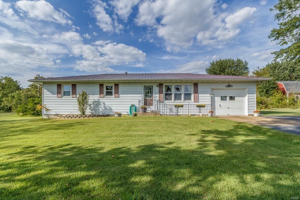 1.87 Acres, 20013 Emerald Road, Lebanon, MO 65536 Land and Farm