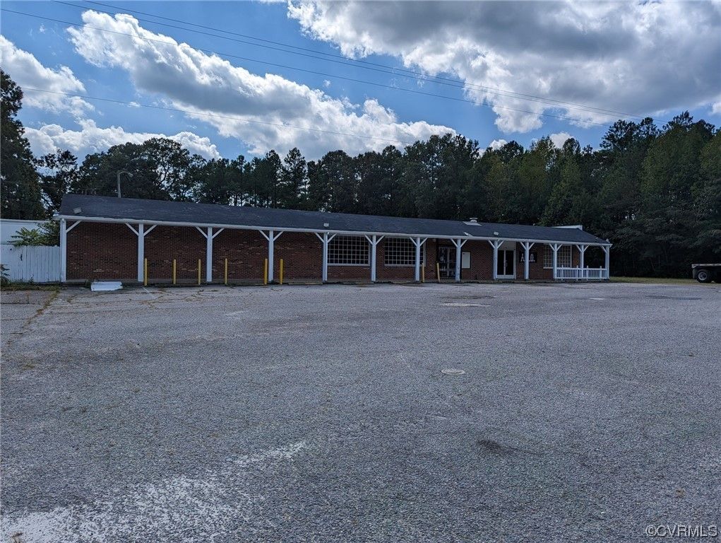 2.17 Acres, 20515 Cox Road, Sutherland, VA 23885 Land and Farm