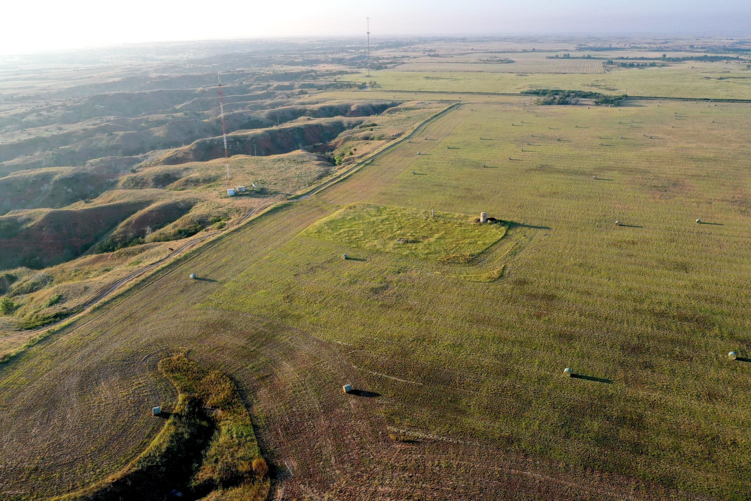400 Acres, RR. E200 Rd., Laverne, OK 73848 Land and Farm