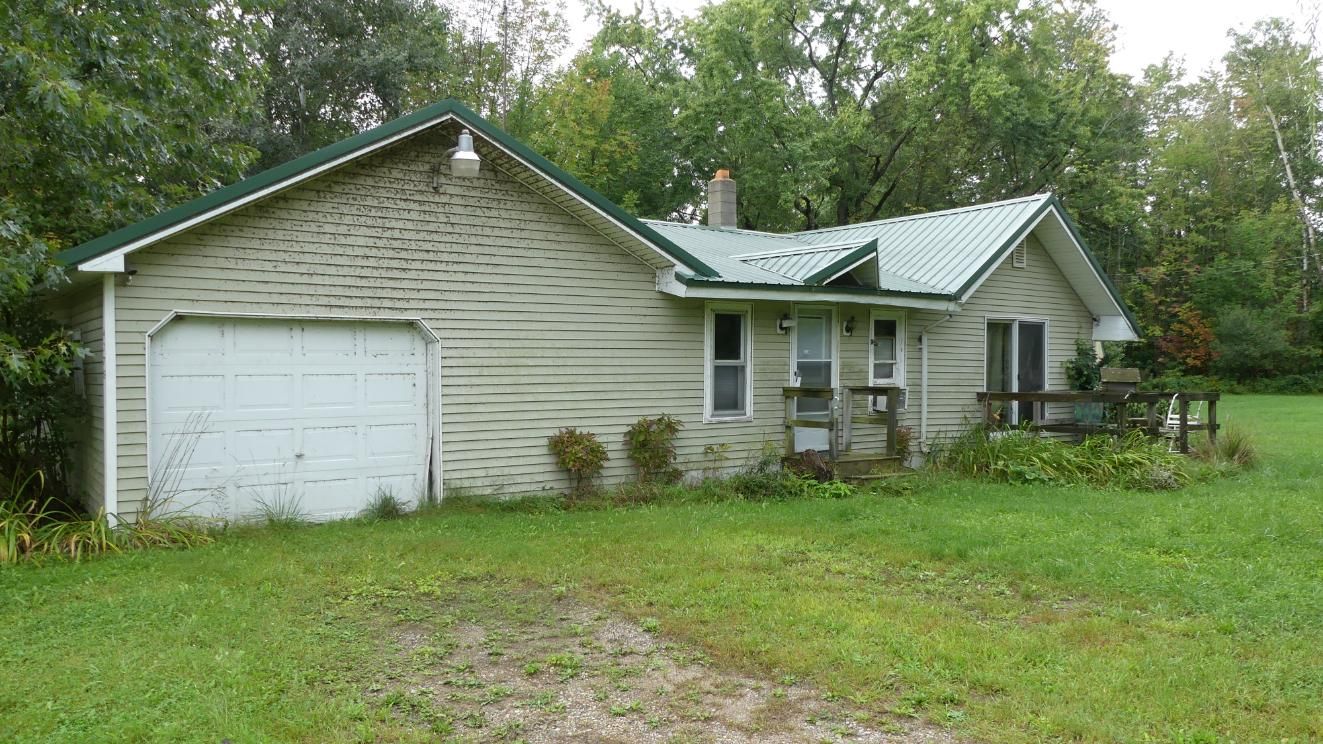 4779 3rd Street, Barryton, MI 49305 Land and Farm