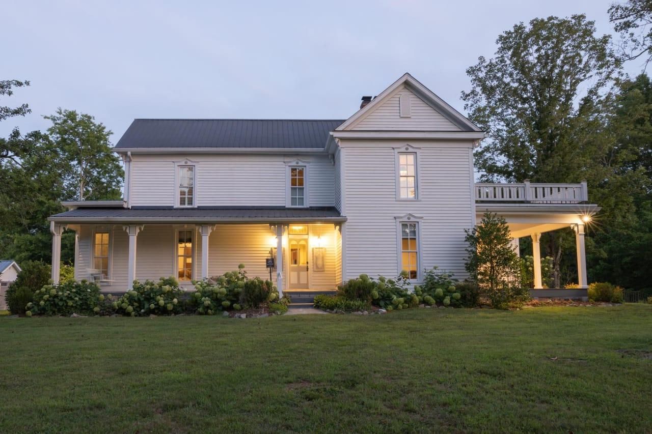 2111 Hoover Road, Duck River, TN 38454 MLS 2548812; 2548813 Land