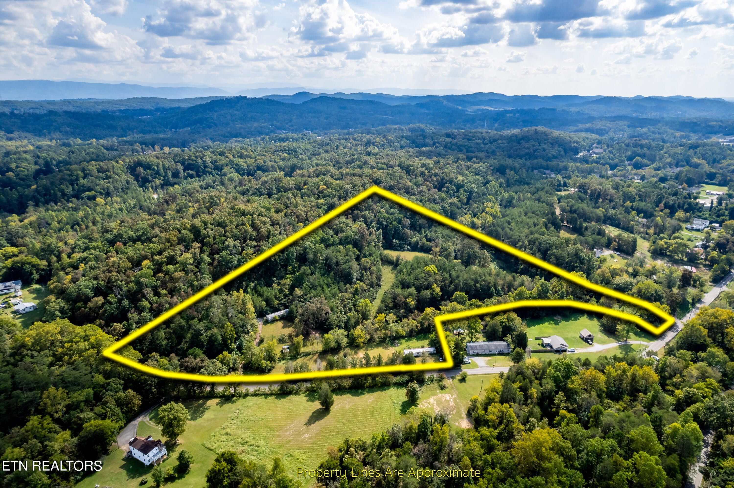 17.48 Acres, 7913 Sevierville Pike Pike, Knoxville, TN 37920 Land and