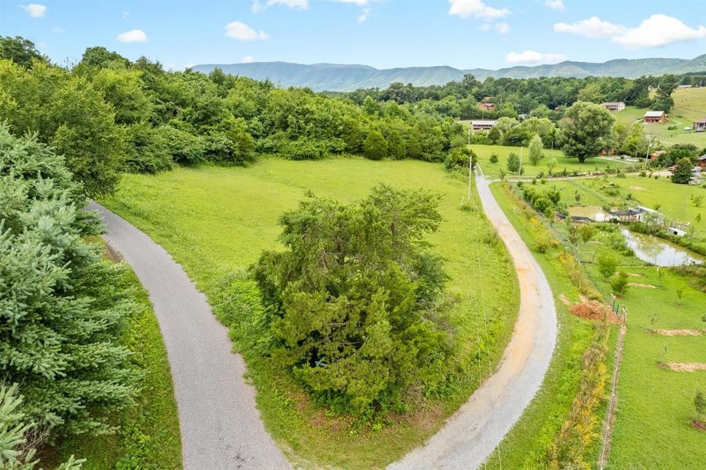 1.94 Acres, Cedar Haven Way, Newport, TN 37821 Land and Farm