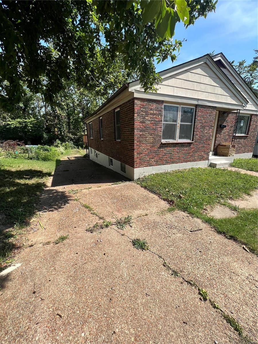 0.19 Acres, 2712 Old Hanley Road, Breckenridge Hills, MO 63114 Land