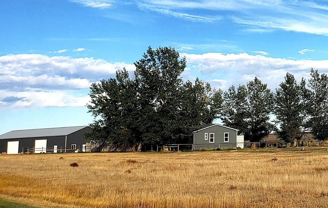 949 Lower Sussex Road, Kaycee, WY 82639 Land and Farm