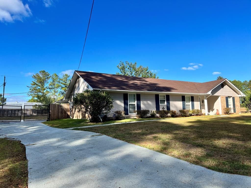 0.95 Acres, 1101 E WEST STREET, Gloster, MS 39638 Land and Farm