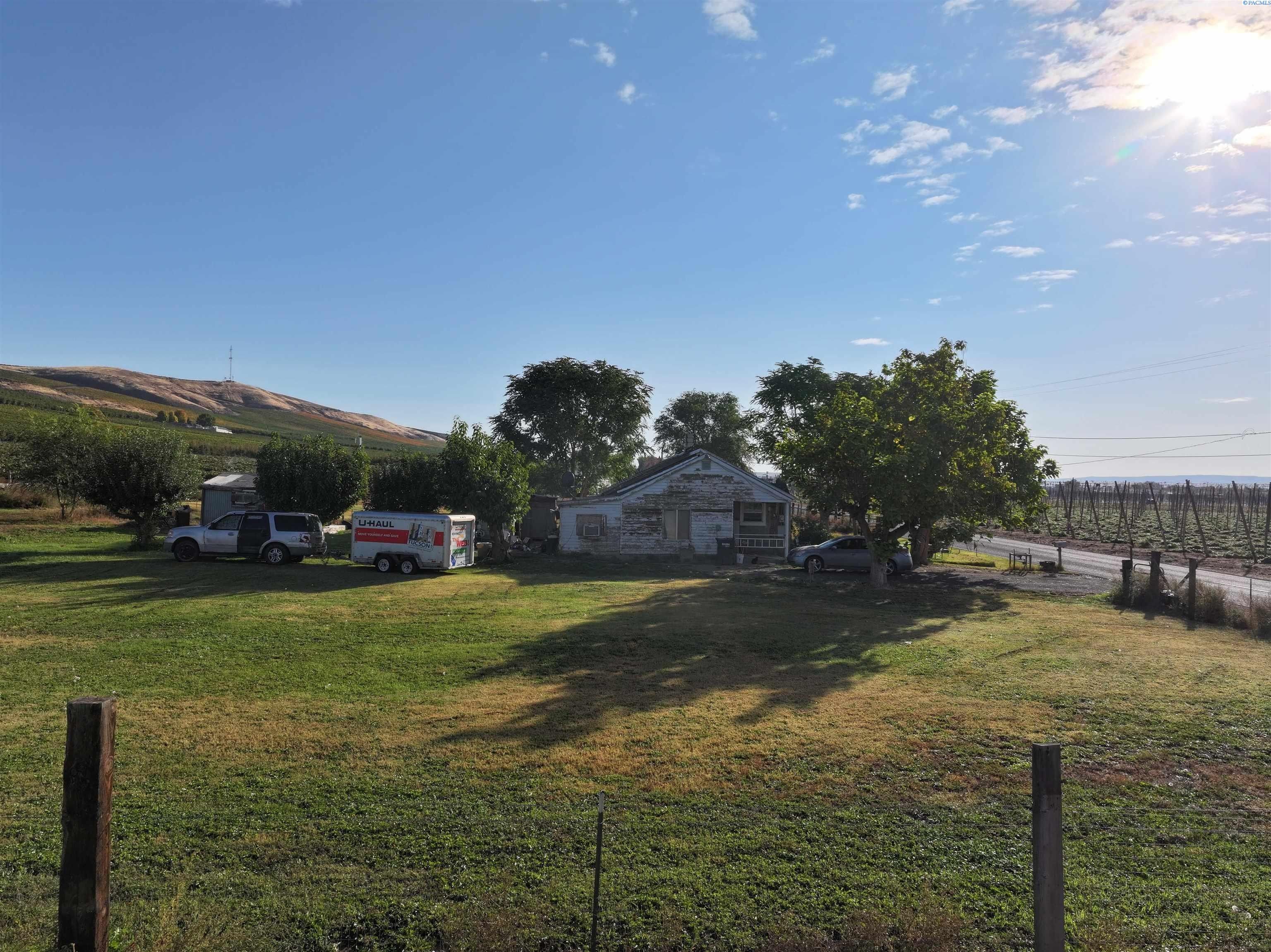 0.87 Acres, 6351 Emerald Rd., Sunnyside, WA 98944 Land and Farm