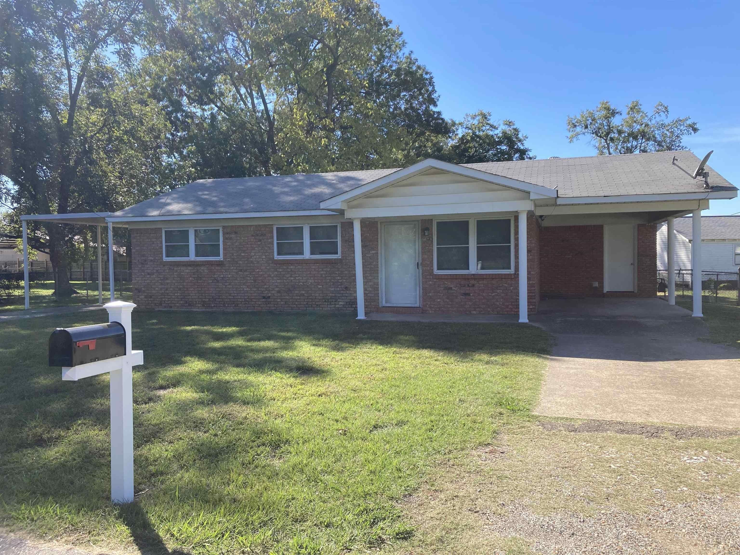 0.17 Acres, 110 S Walker St, Hope, AR 71801 Land and Farm