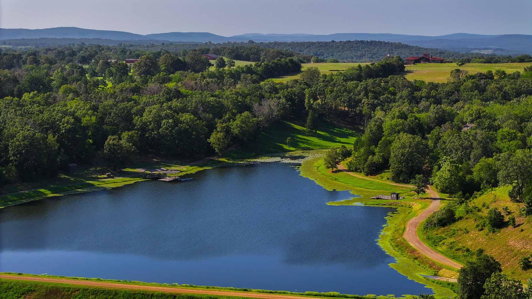 800 acres in Roland, OK, 74954 Land and Farm