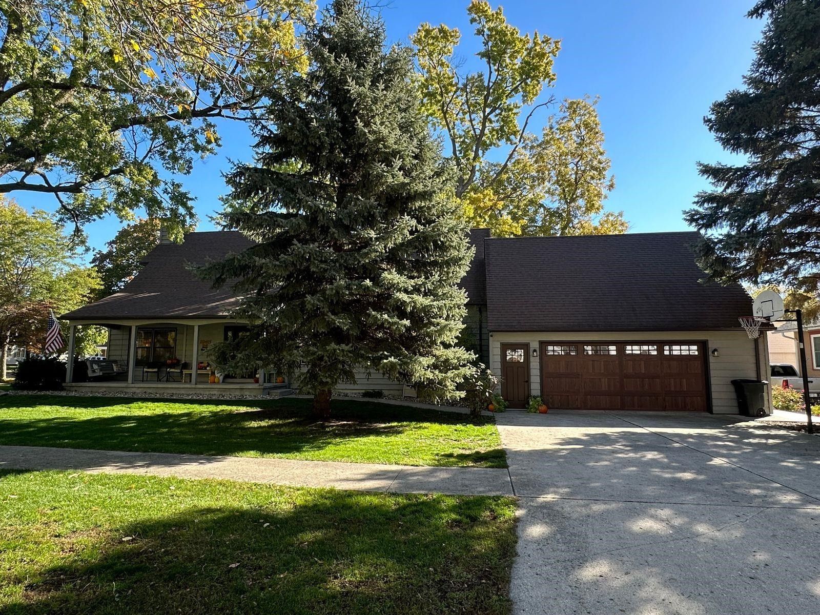 0.32 Acres, 605 8th Ave., Sheldon, IA 51201 Land and Farm