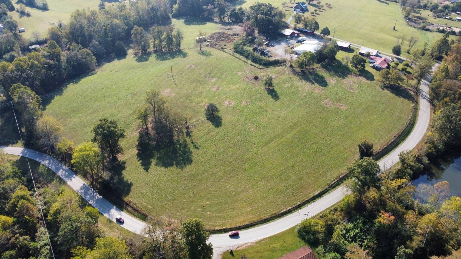 21.49 Acres, 5580 Baxter Road, Baxter, TN 38544 Land and Farm